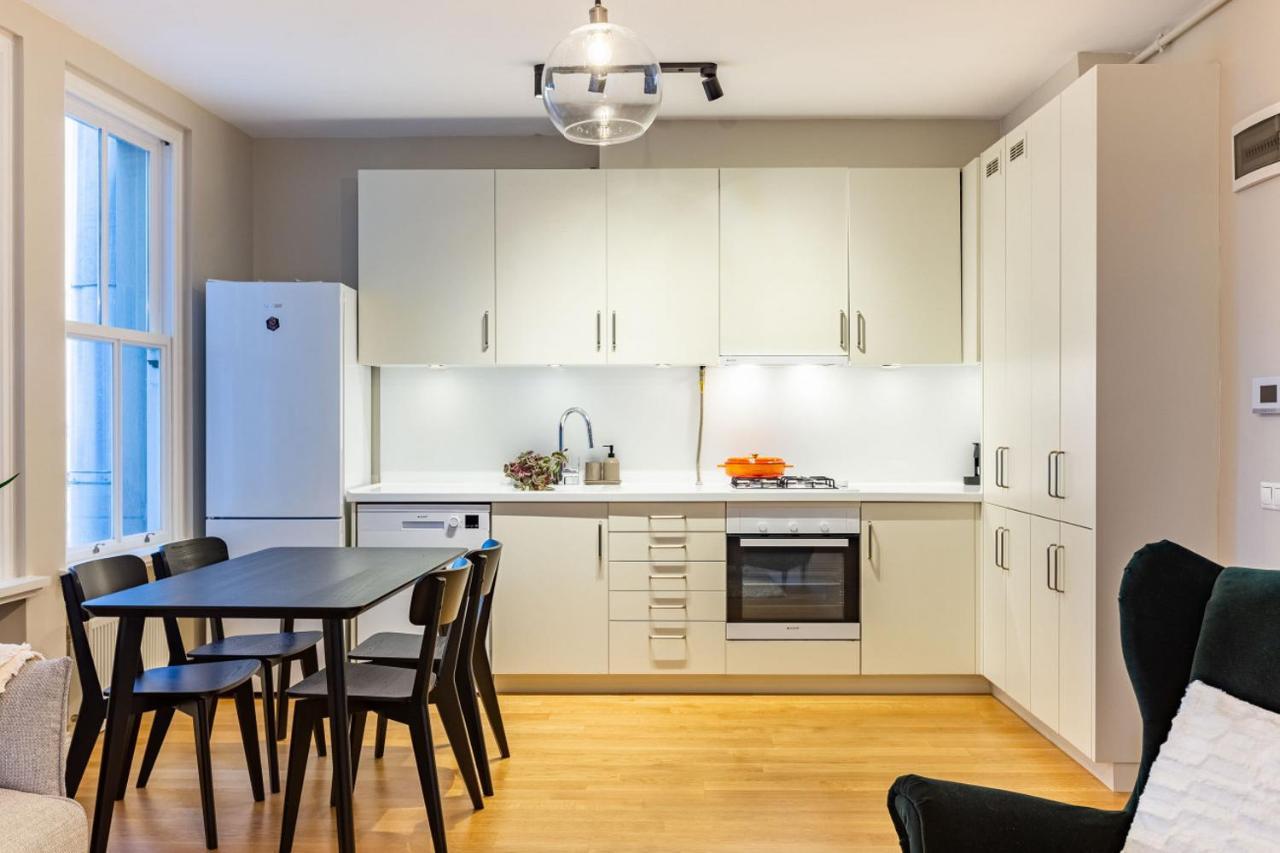 Mesmerizing Flat With Bosphorus View In Beyoglu Leilighet Istanbul Eksteriør bilde