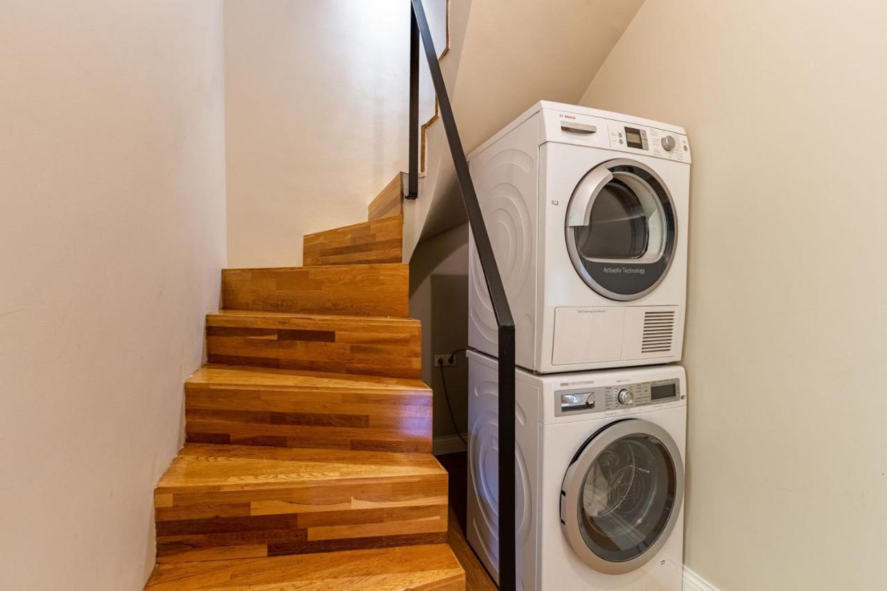 Mesmerizing Flat With Bosphorus View In Beyoglu Leilighet Istanbul Eksteriør bilde